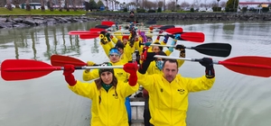 Down Sendromu Farkındalık Haftası’nda sporcular renkli çoraplarla kürek çekti