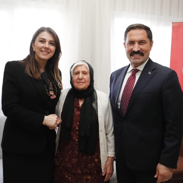 Hatay Valisi Mustafa Masatlı'dan huzurevi sakinlerine ziyaret