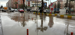 Kızıltepe'de sağanak etkili oldu