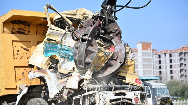 Manisa'da hurda ve sahipsiz araçlar MKE'ye sevk edildi