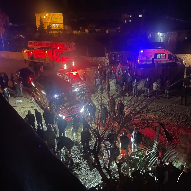 Siirt'te çıkan ev yangını söndürüldü