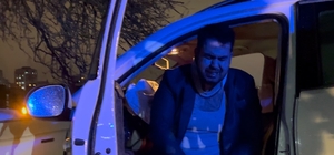 Tarlaya giren otomobil ağaca çarptı, sürücü gözyaşlarını tutamadı