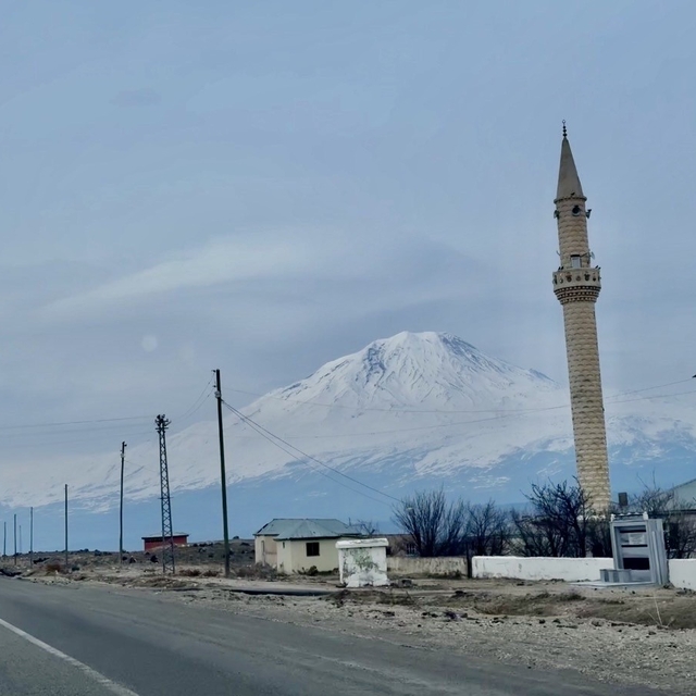 Ağrı Dağı'nın zirvesi göz kamaştırdı