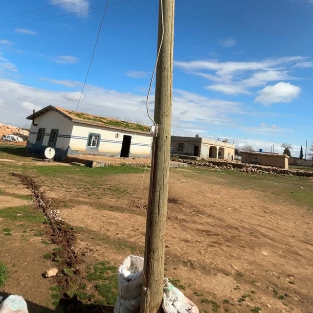 Direği oyup kaçak hat çekmişler
Dicle Elektrik 20 metrelik gizli düzeneği o...