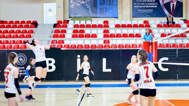 Bilecik'te Bölgesel Lig Kadınlar voleybol grup müsabakaları tamamlandı