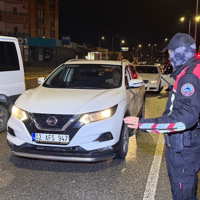 Polislerden sıkı denetim