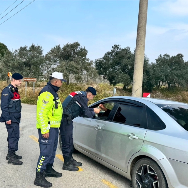 Germencik'te jandarma bayram boyunca sahadaydı