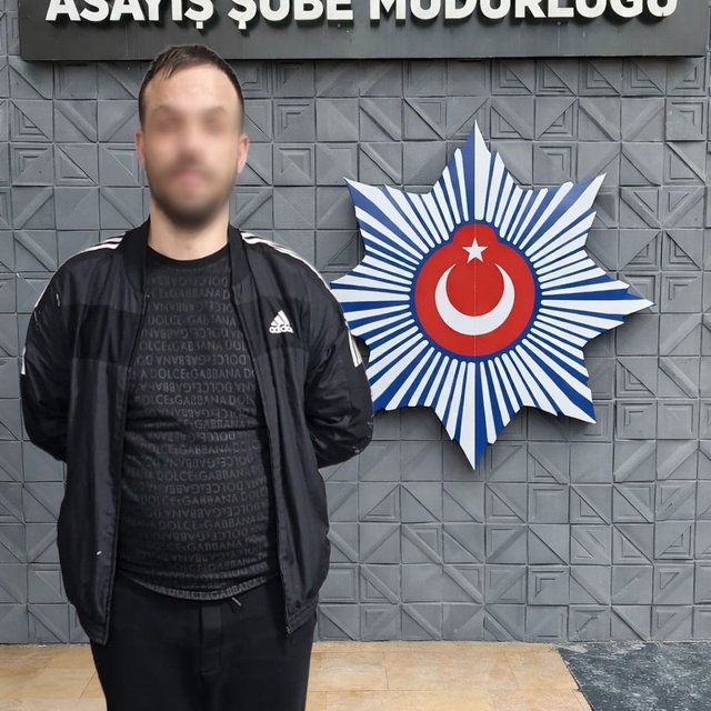 Bursa'da aranan şahıslara operasyonda 8 kişi yakalandı: "Polis, bayram seyr...