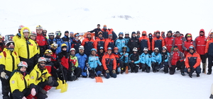 AFAD’dan, 2 bin 200 rakımlı Erciyes’te personele çığ eğitimi