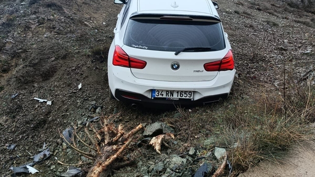 Bilecik'te kaygan yol kazaya sebep oldu : 2 yaralı