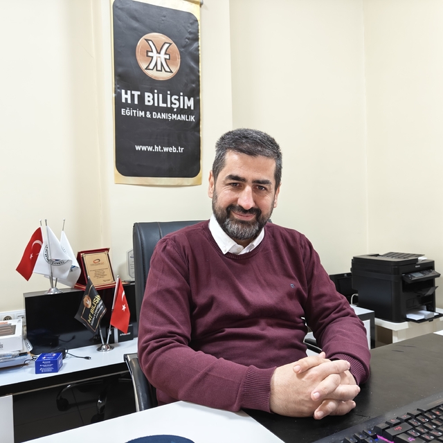 Yapay zeka doktorunuz değil
Bilişim Uzmanı Hakan Topuzoğlu: "Yapay zeka bir...