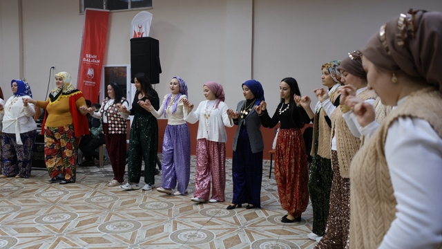 Sarma'da 'Şalvar Gecesi' etkinliği