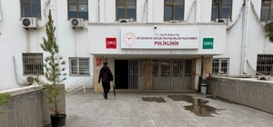 Çocuk Hastalıkları Hastanesinde bayramda örnek uygulama