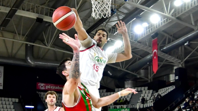 Manisa Basket düze çıktı