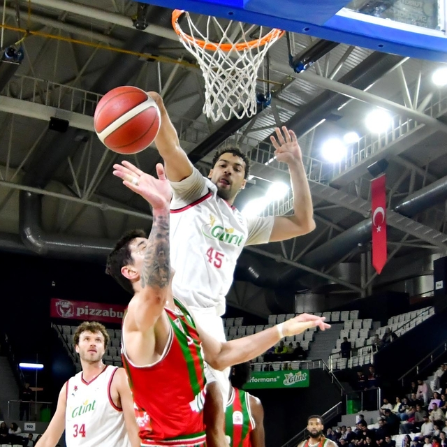 Manisa Basket düze çıktı