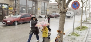 Aksaray'ın Güzelyurt ilçesinde şiddetli yağış etkili oluyor