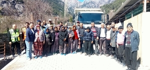 Büyükşehir’den üreticilere ipekböceği besleme tablası desteği