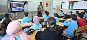 Başkan Altay: "31 ilçede 165 bin öğrencimize tasarruf ve milli teknoloji hamlesi bilinci kazandırıyoruz"