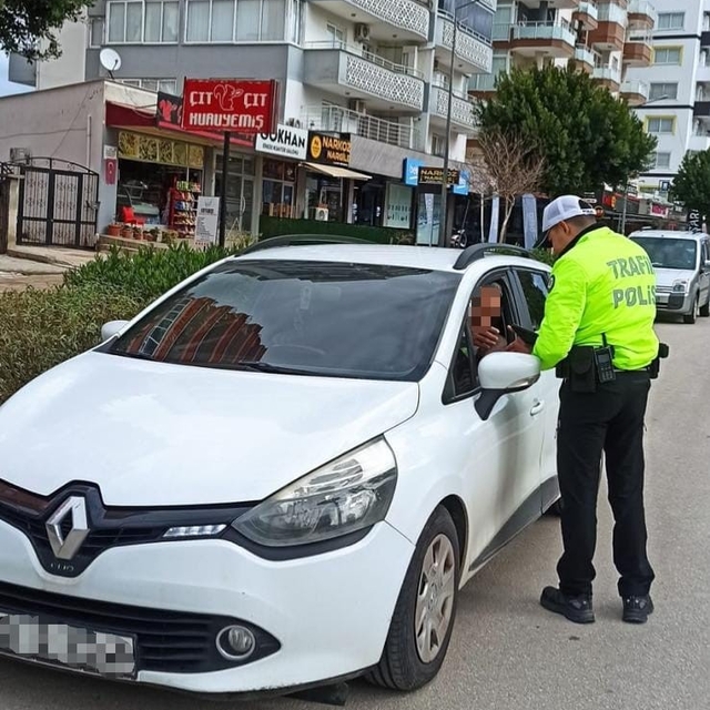 Kozan'da aranan 2 kişi tutuklandı