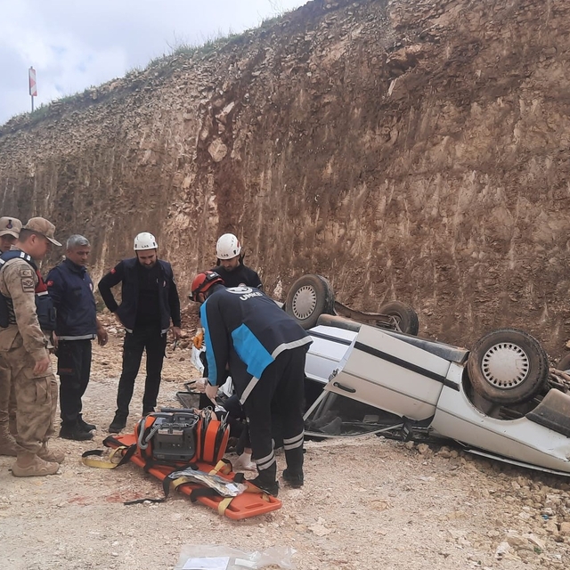 Otomobil, 8 metreden uçtu: 1 ölü, 1 yaralı