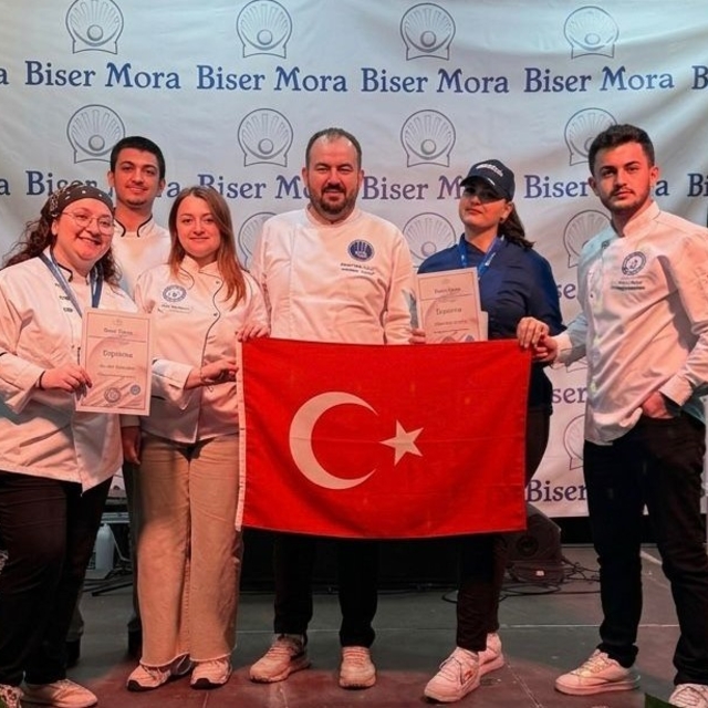 Balık ve dana yemeği kategorilerinde altın madalya kazandılar