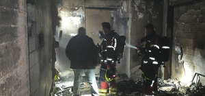 Balıkesir'de ev yangınlarında 2 kişi dumandan etkilendi