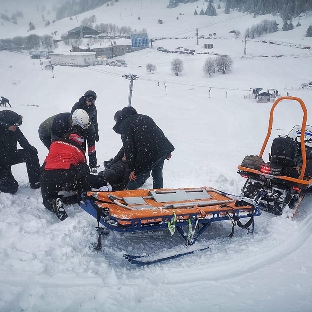 Uludağ'da JAK timleri, ara tatil ve Ramazan Bayramı döneminde 141 olaya müd...