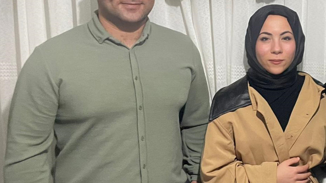 Kazada ölen 1 günlük sözlü çift, yan yana toprağa verildi