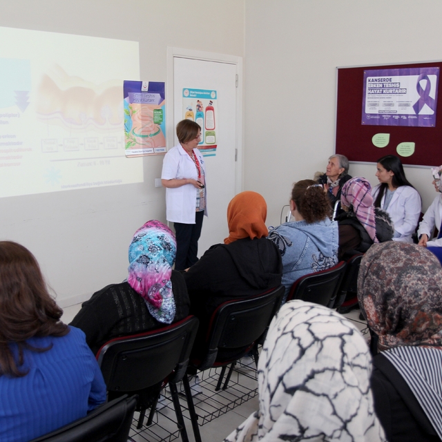 Kanseri anlatırken, kendisi kansere yakalandı