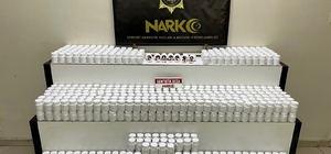 Edremit'te araçta 42 bin 600 sentetik ecza ele geçirildi