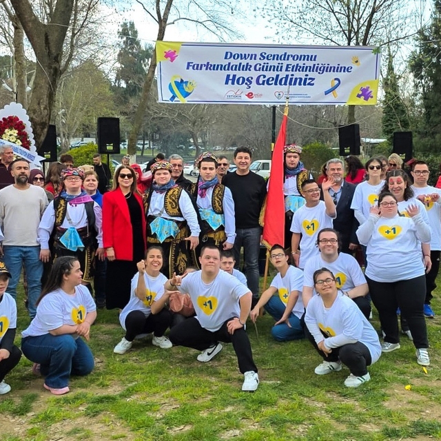 Efeler'de özel çocuklar Pınarbaşı'nda bir araya geldi