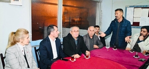 Milletvekili Ölmeztoprak gönüllere dokundu