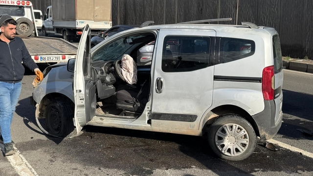 Diyarbakır'da düğün konvoyunda kaza: 3 yaralı