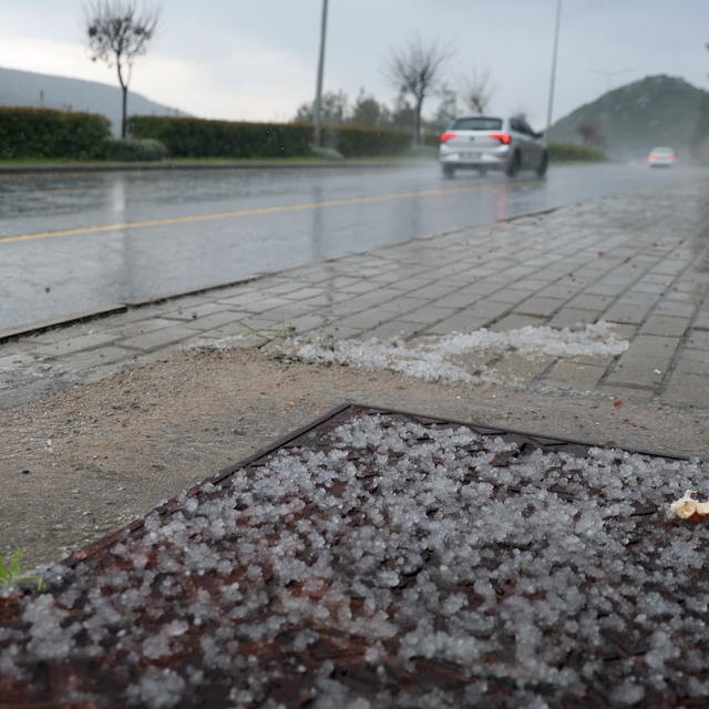 Muğla'da dolu sürprizi