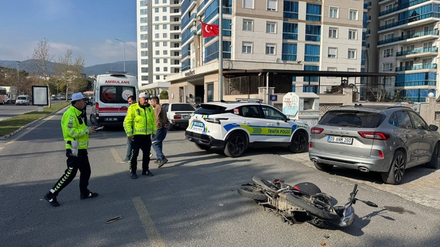 Söke'de meydana gelen trafik kazasında motosiklet sürücüsü yaralandı