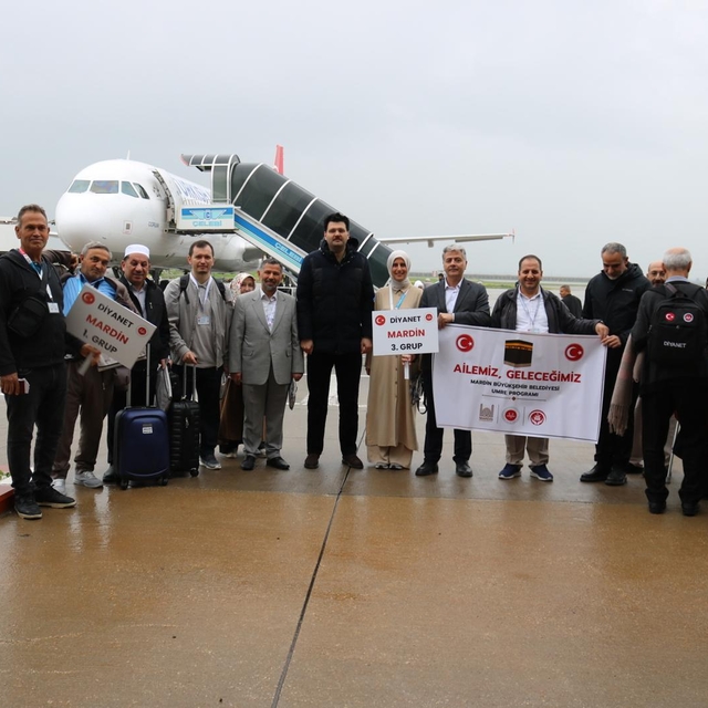 Mardin'de "Aile Yılı" kapsamında evliliklerinde 25 yılı geride bırakan 47 ç...