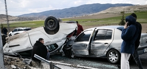 Nevşehir'de iki otomobilin çarpışması sonucu 3 kişi yaralandı