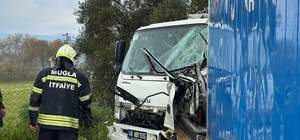 Milas’ta sıkışmalı kaza