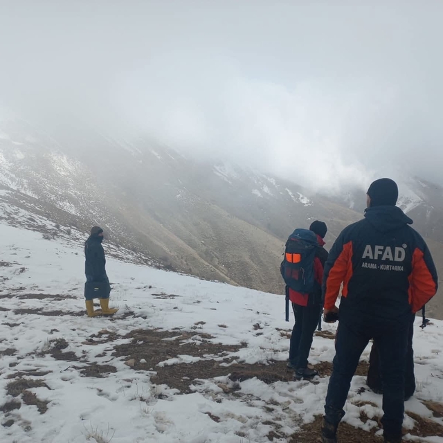 Bozdağ'da kaybolan dağcıyı arama çalışmaları İzmir'e kaydırıldı