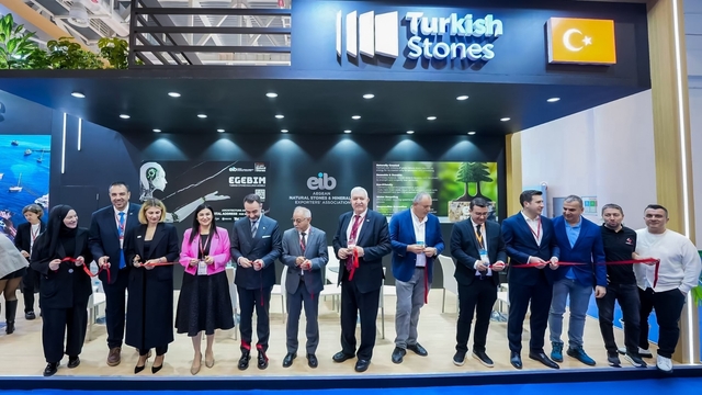Denizli Sanayi Odası heyeti Xıamen Stone Fair'de küresel alıcılarla buluştu