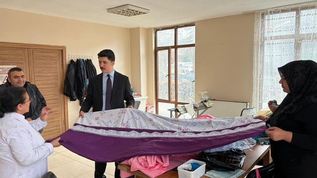 Digor Kaymakamı Ahmed Tayyib Kahraman'dan Halk Eğitimi Merkezi'ne ziyaret