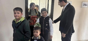Susuz'da öğrencilerden kaymakama anlamlı ziyaret