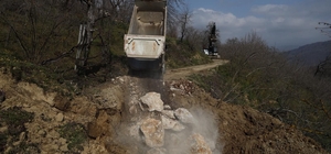 Yığışlarla meydana gelen heyelanla anında müdahale