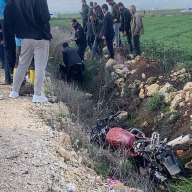 Devrilen motosikletin sürücüsü hayatını kaybetti