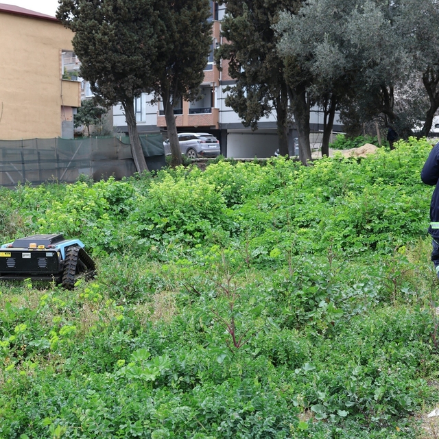Yeşil alanda uzaktan kumandalı robot dönemi: 6 kişinin işini tek başına yap...