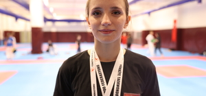 Ablasından etkilenerek başladığı tekvandoda olimpiyat hayali kuruyor