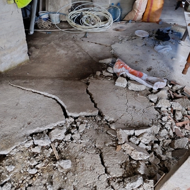 Fatsa'da heyelan: 2 ev kullanılamaz hale geldi