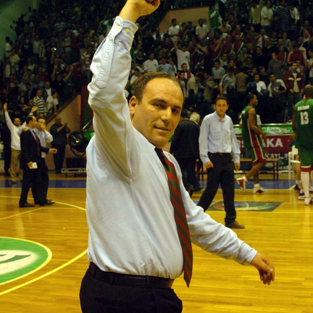 Karşıyaka 18 yıl sonra Kandemir'le potada yeni sayfa açacak