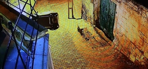 Yokuşu çıkamayan elektrikli bisiklet devrildi