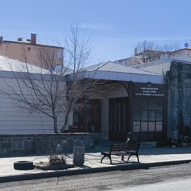 Kars'ta 'Aynalı Köşk' davası başladı